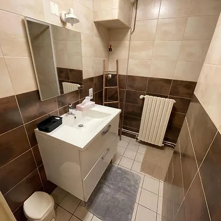 アパート Logis Du Renfermis Saint-Même-les-Carrières