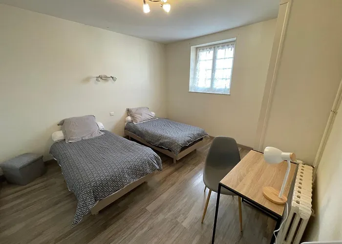 Logis Du Renfermis Saint-Meme-les-Carrieres